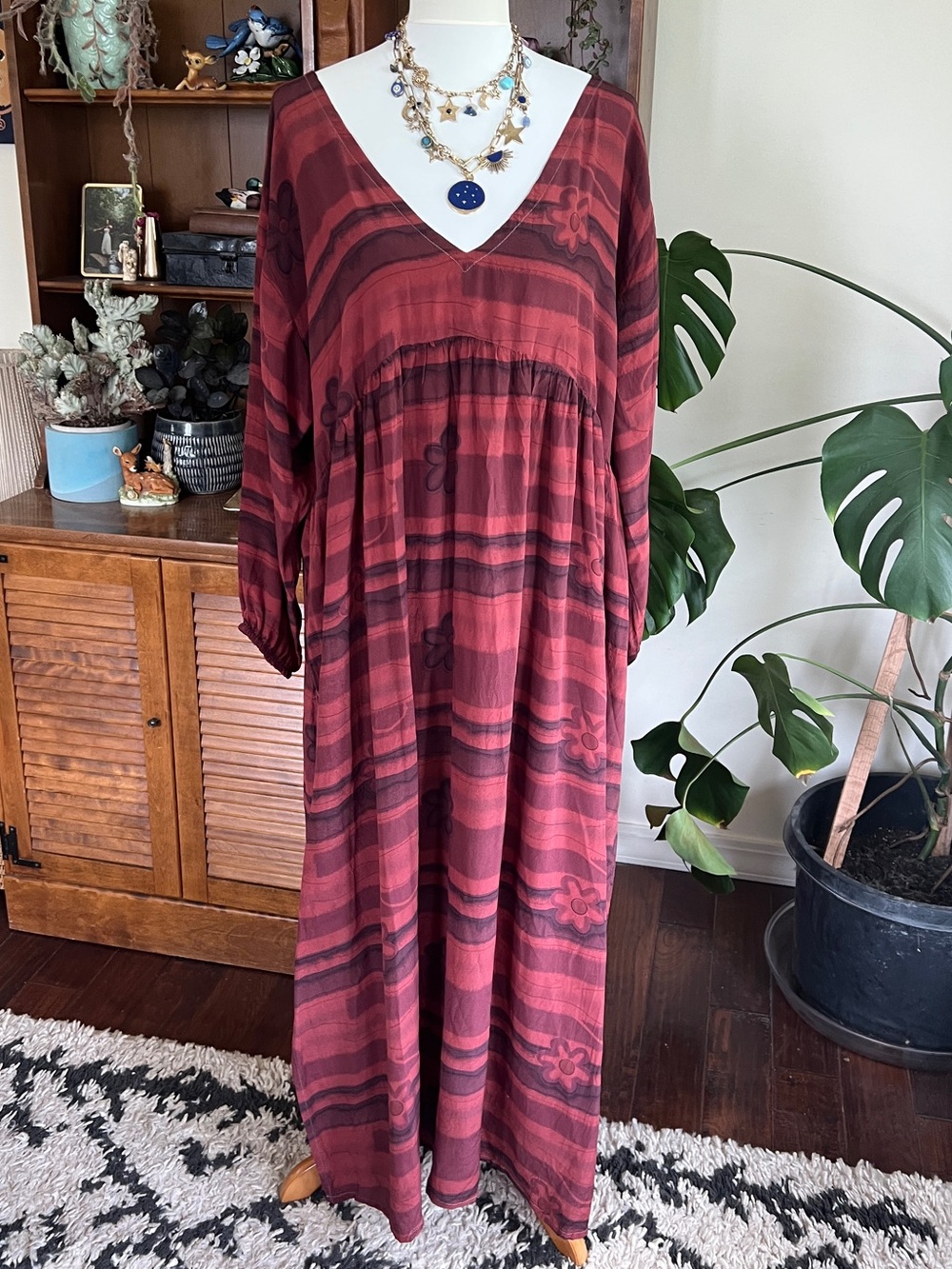 Kantha Bae Crepe Sari Silk Aura Maxi Long V-Neck Maxi Dress in Burgundy Red OS